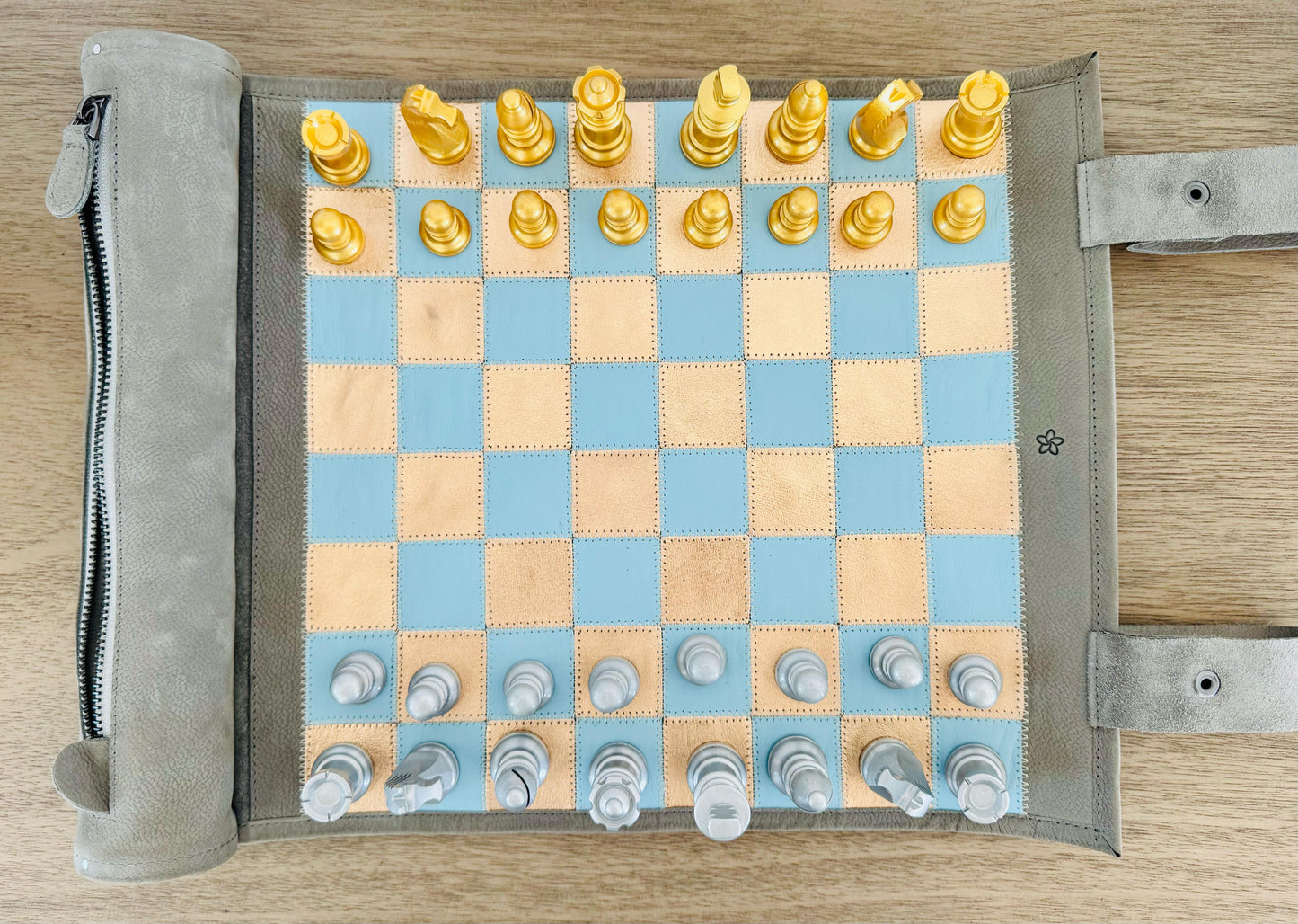 Roll Up Magnetic Leather Chess Set - Champagne