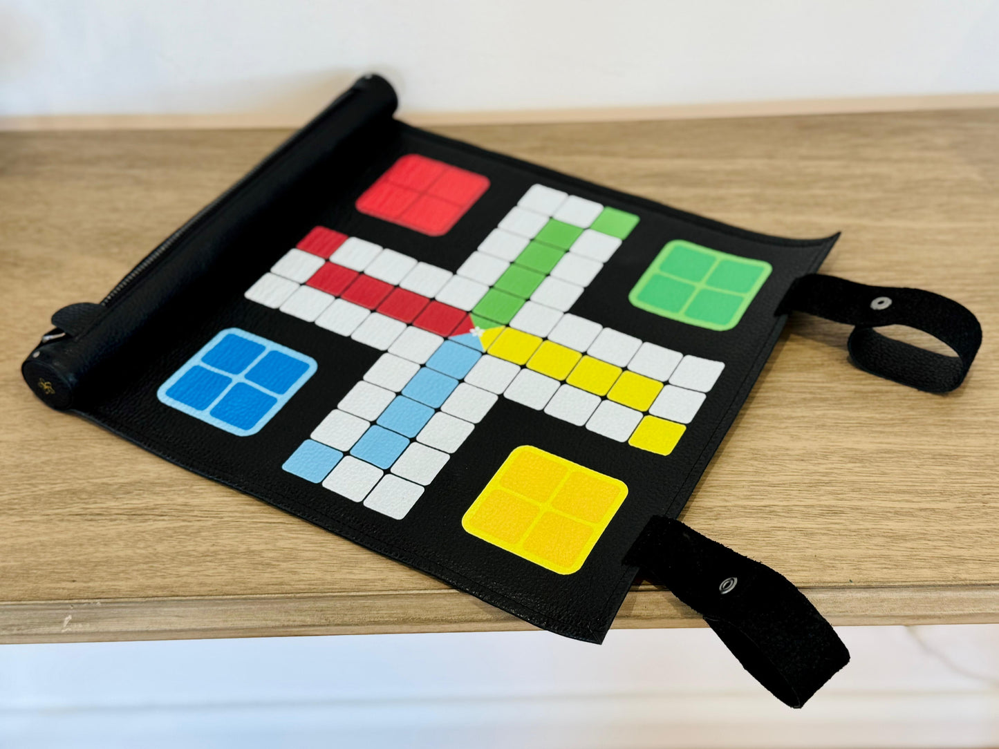 Jeu de Ludo - Tapis en cuir enroulable