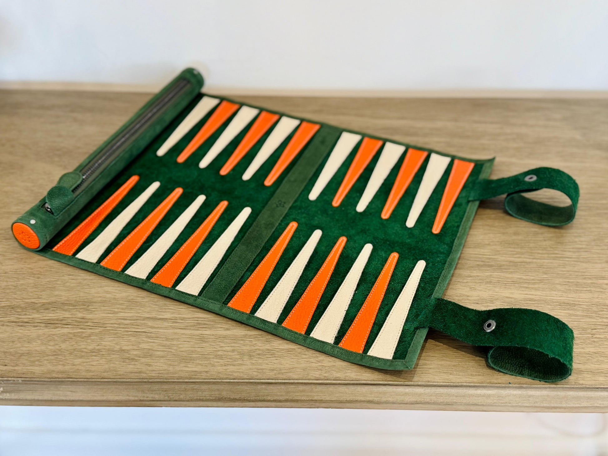 Open MELIA Eire green leather backgammon set with orange and cream points