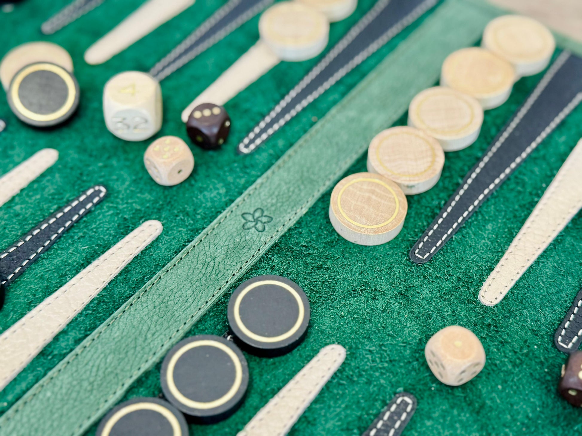 Geneve green nubuck backgammon board with dark green and cream playing pieces
