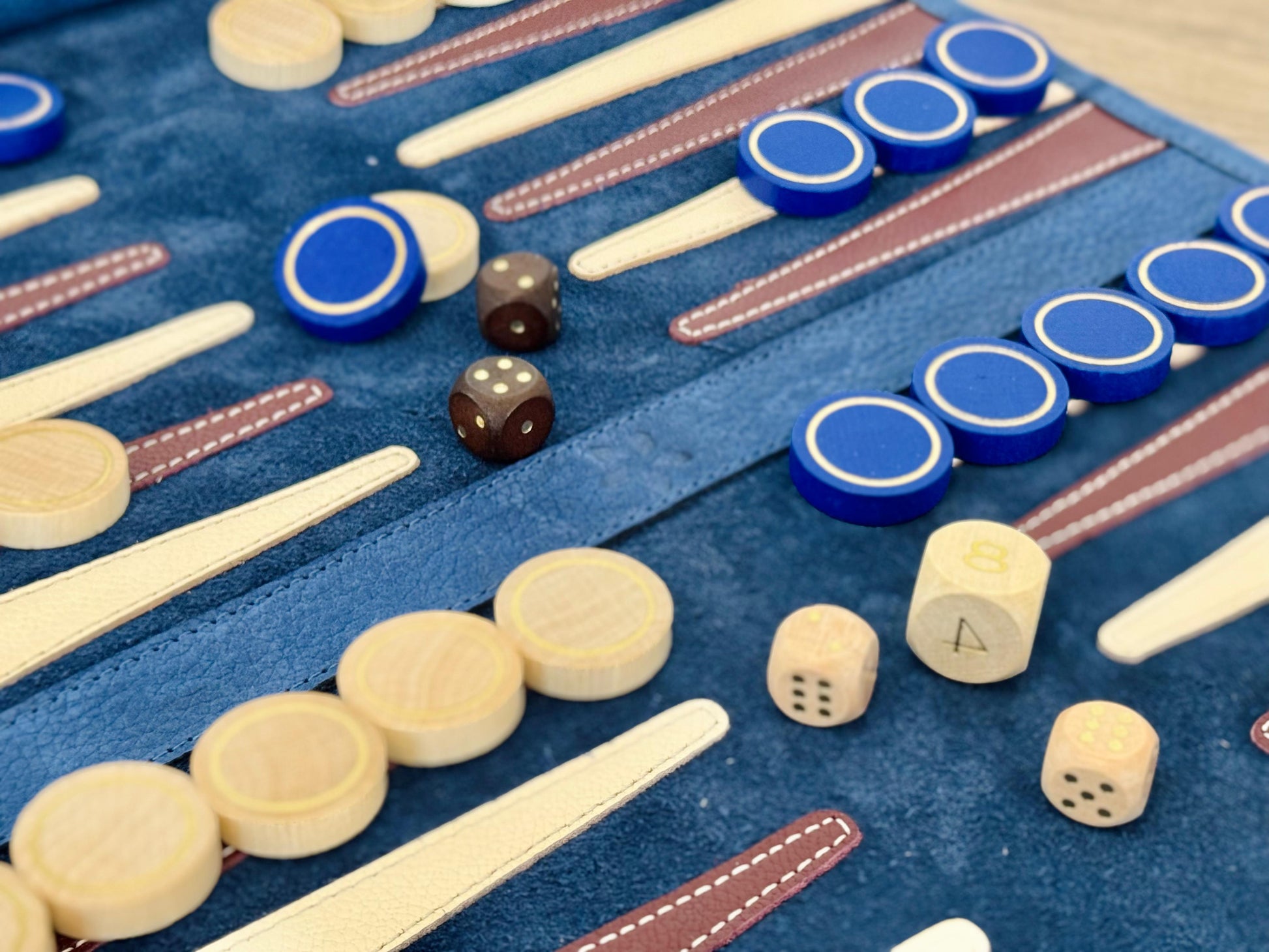 Les Bleus leather backgammon with blue and white wooden checkers