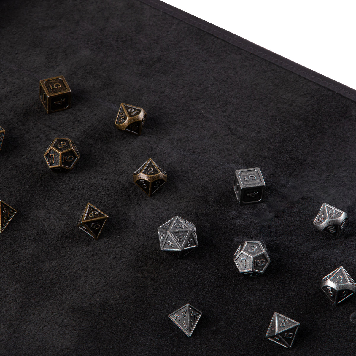 MELIA Pure Black leather dice mat rolled for travel